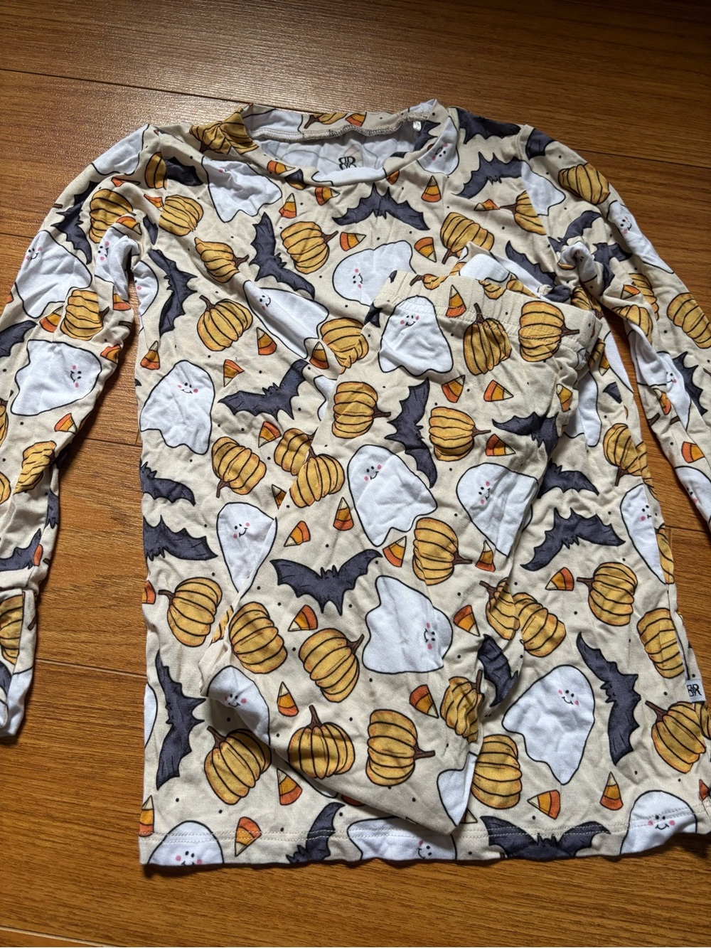 Set of 2 5T New without Tags Halloween PJs